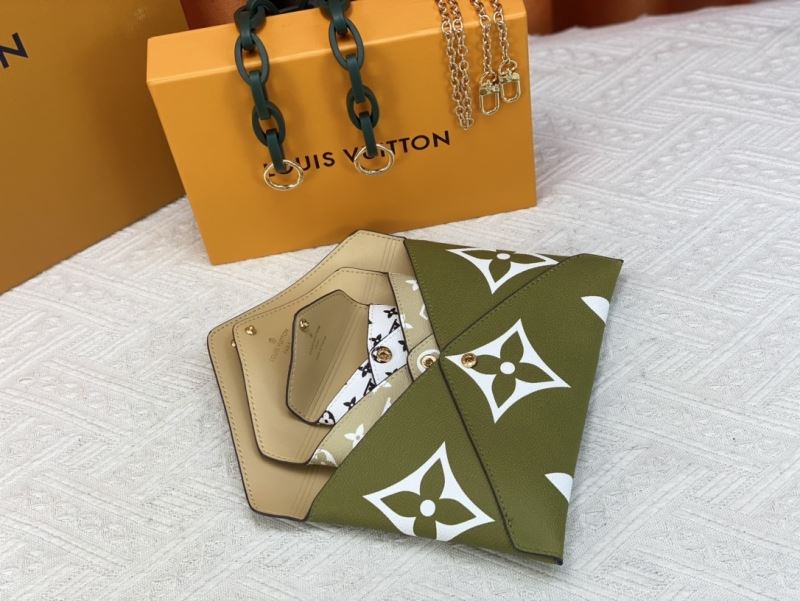 Louis Vuitton Clutch Bags